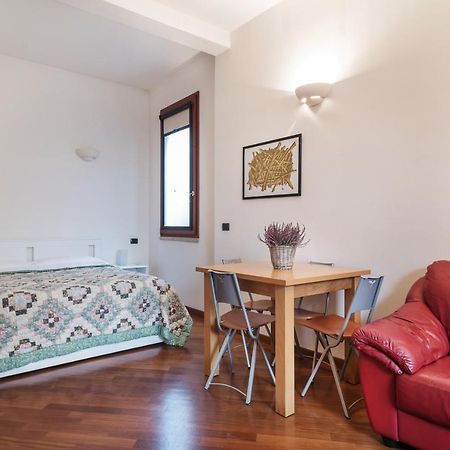 Bologna Central Studio Bagian luar foto