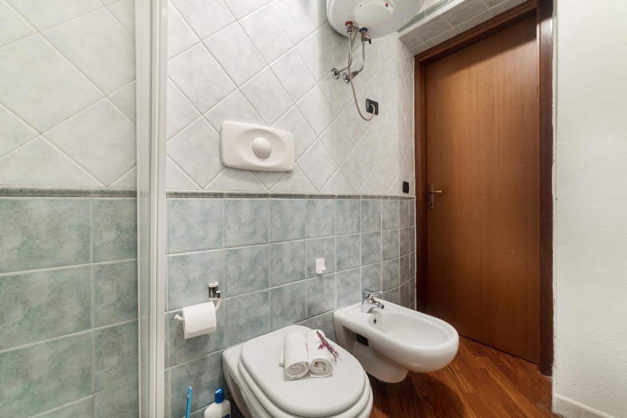 Bologna Central Studio Bagian luar foto