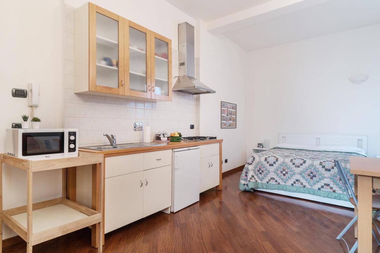Bologna Central Studio Bagian luar foto